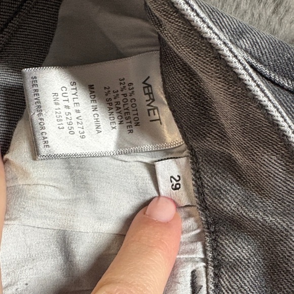 Vervet Women's Distressed Gray Jeans - Picture 4 of 4